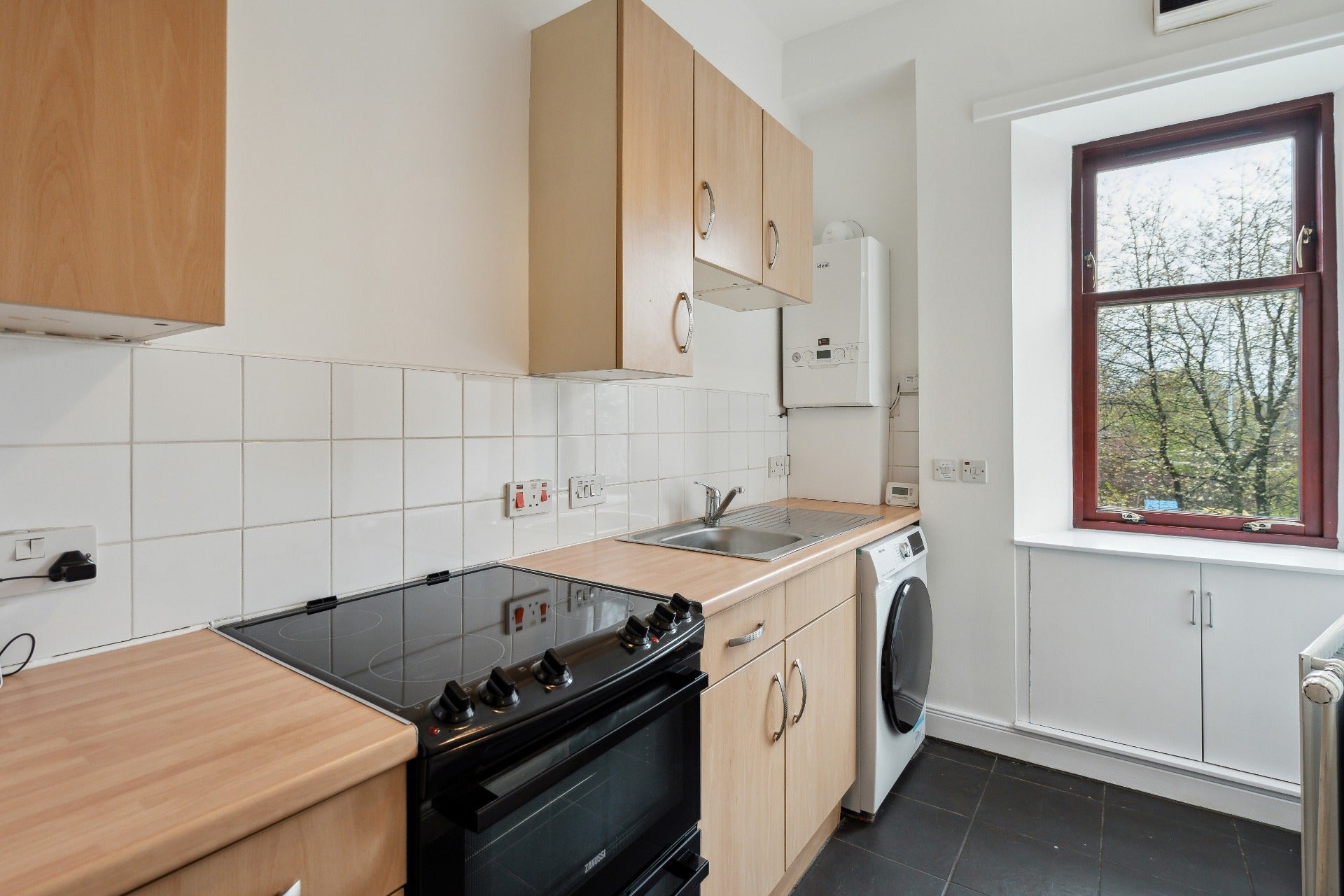 Flat Dumbarton Road in Glasgow