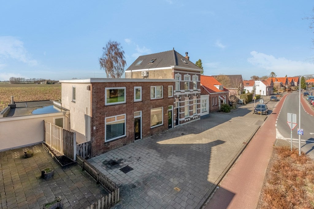 Huis Burgemeester van Loonstraat 1 in Steenbergen