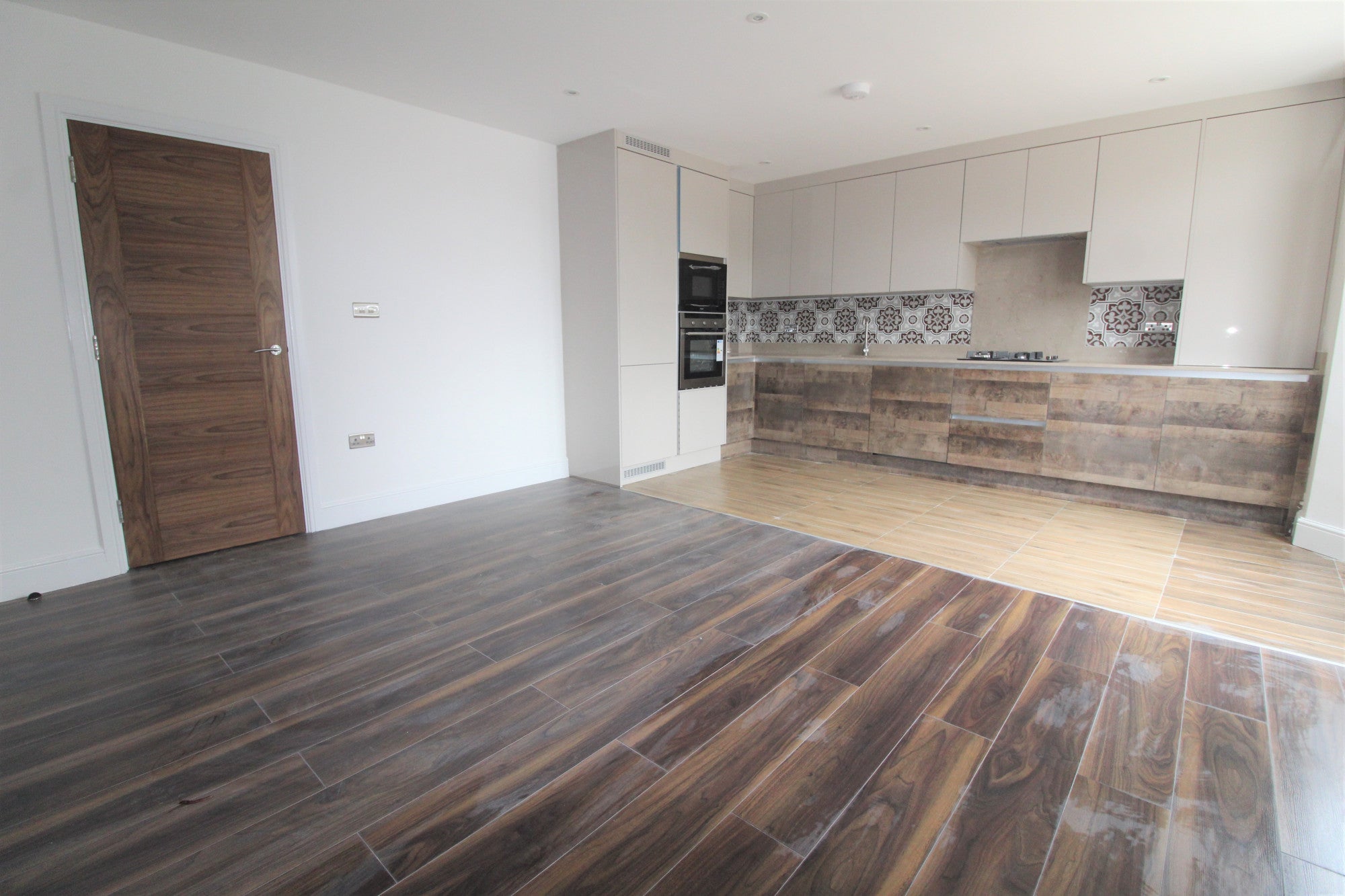 Flat Hyde Road in Watford