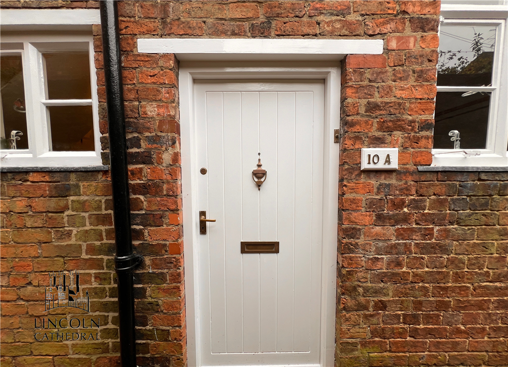 House Minster Yard in Lincoln