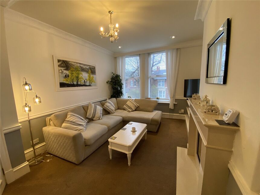 Flat Osborne Road in Newcastle upon Tyne