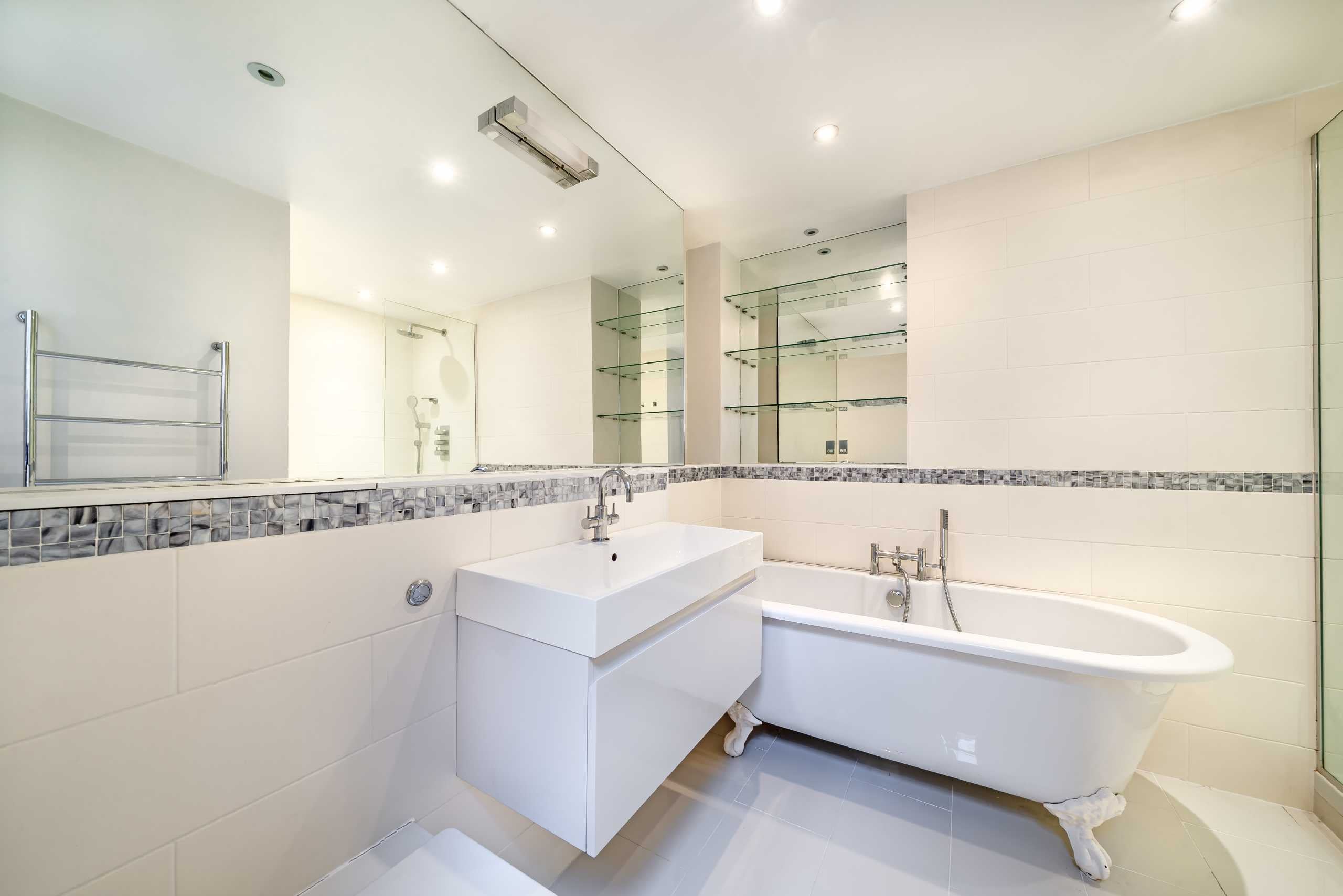 Flat Westbourne Grove in Greater London