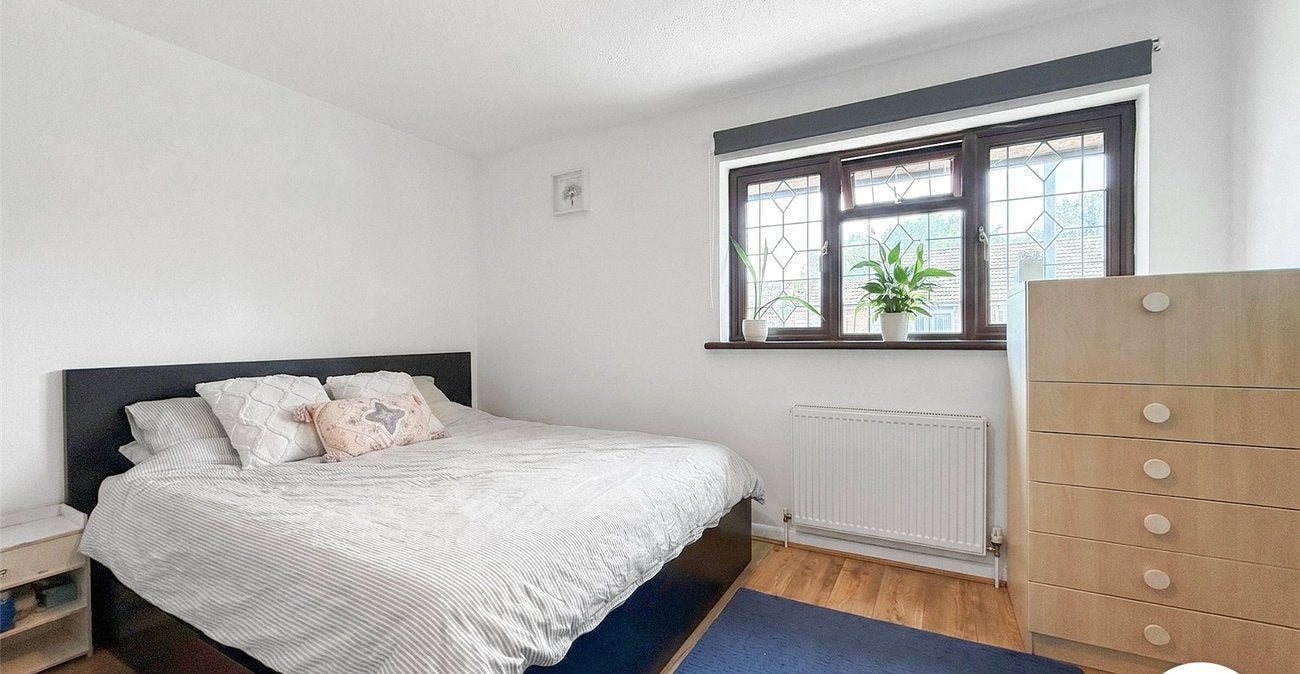 House Surlingham Close in Greater London