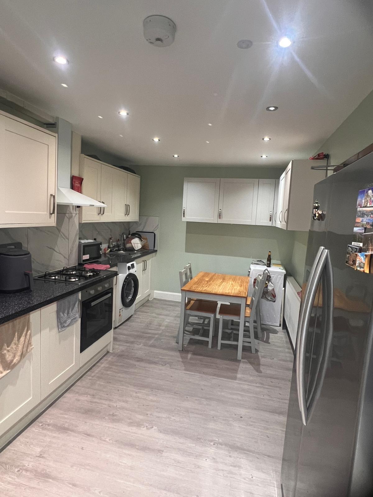 House Thornley Drive in Greater London