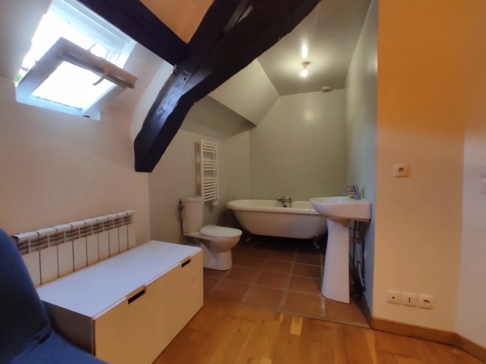 Appartement Place Gaston de Renty à Citry