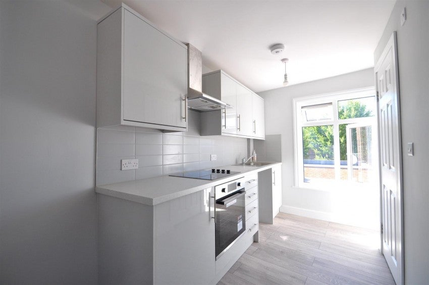 Flat Herbert Road in Greater London