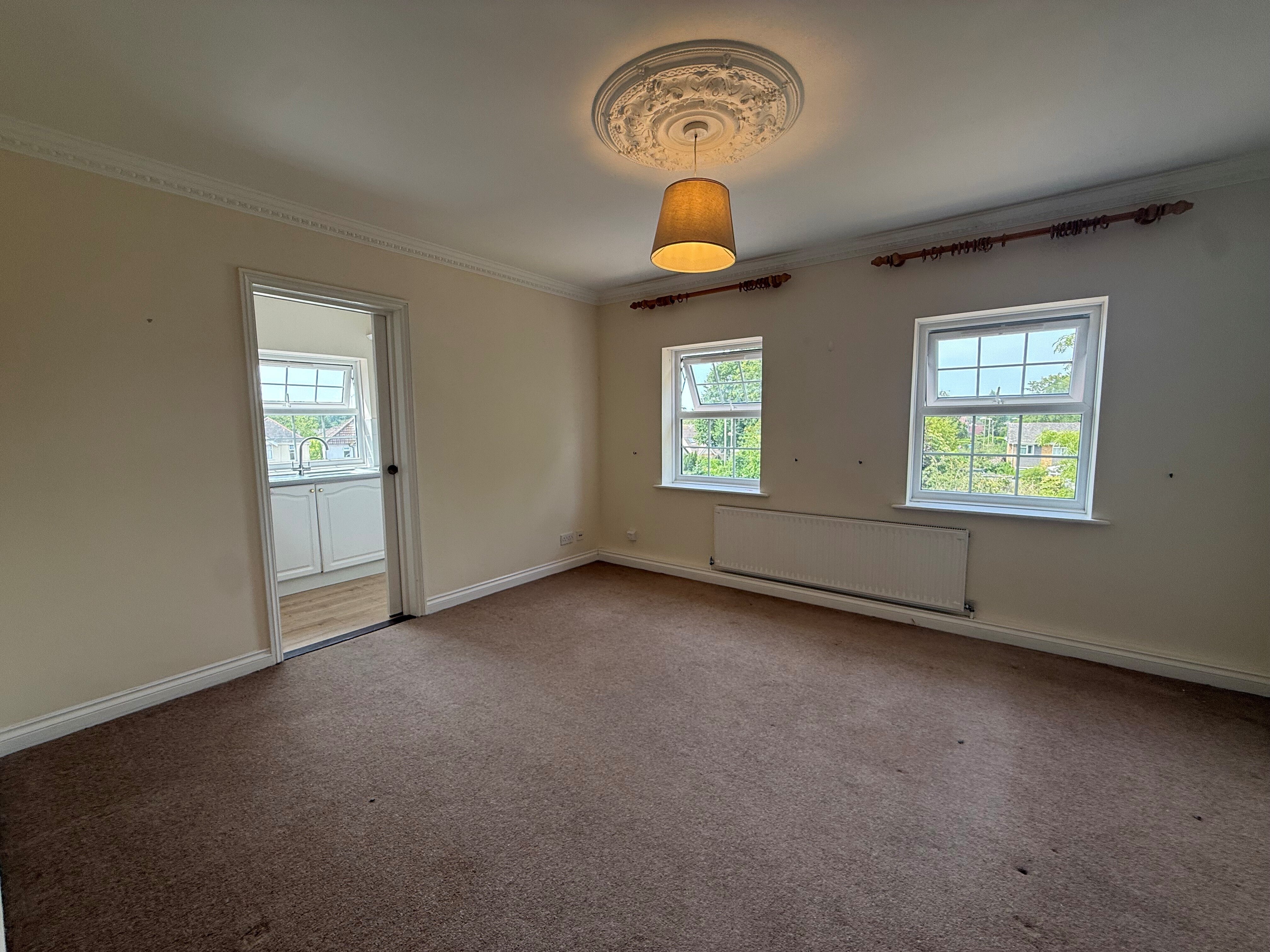 Flat Montfort Close in Test Valley
