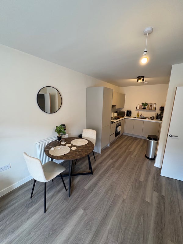 Flat Plum Mews in Greater London