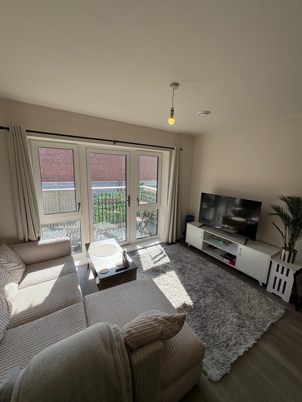 Flat Plum Mews in Greater London