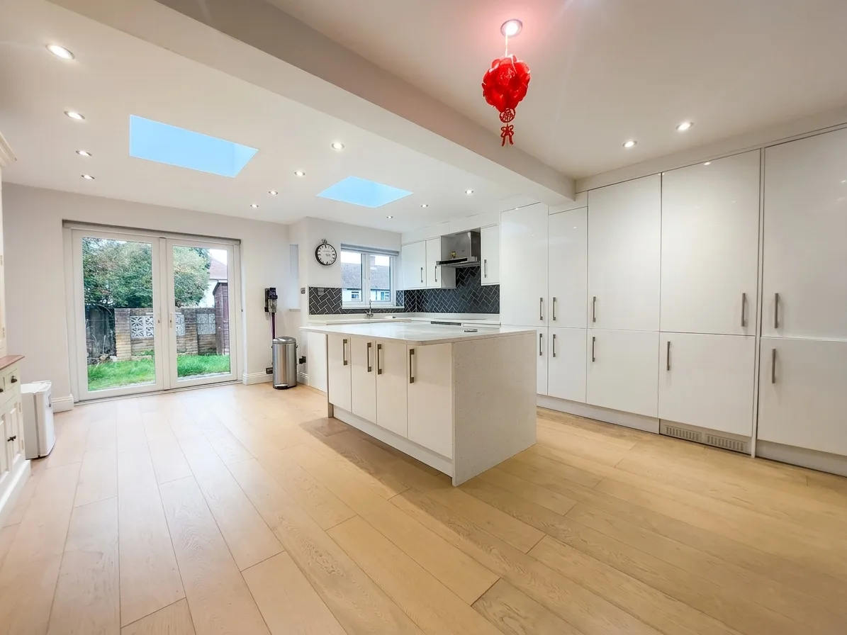 House Moorlands Avenue in Greater London