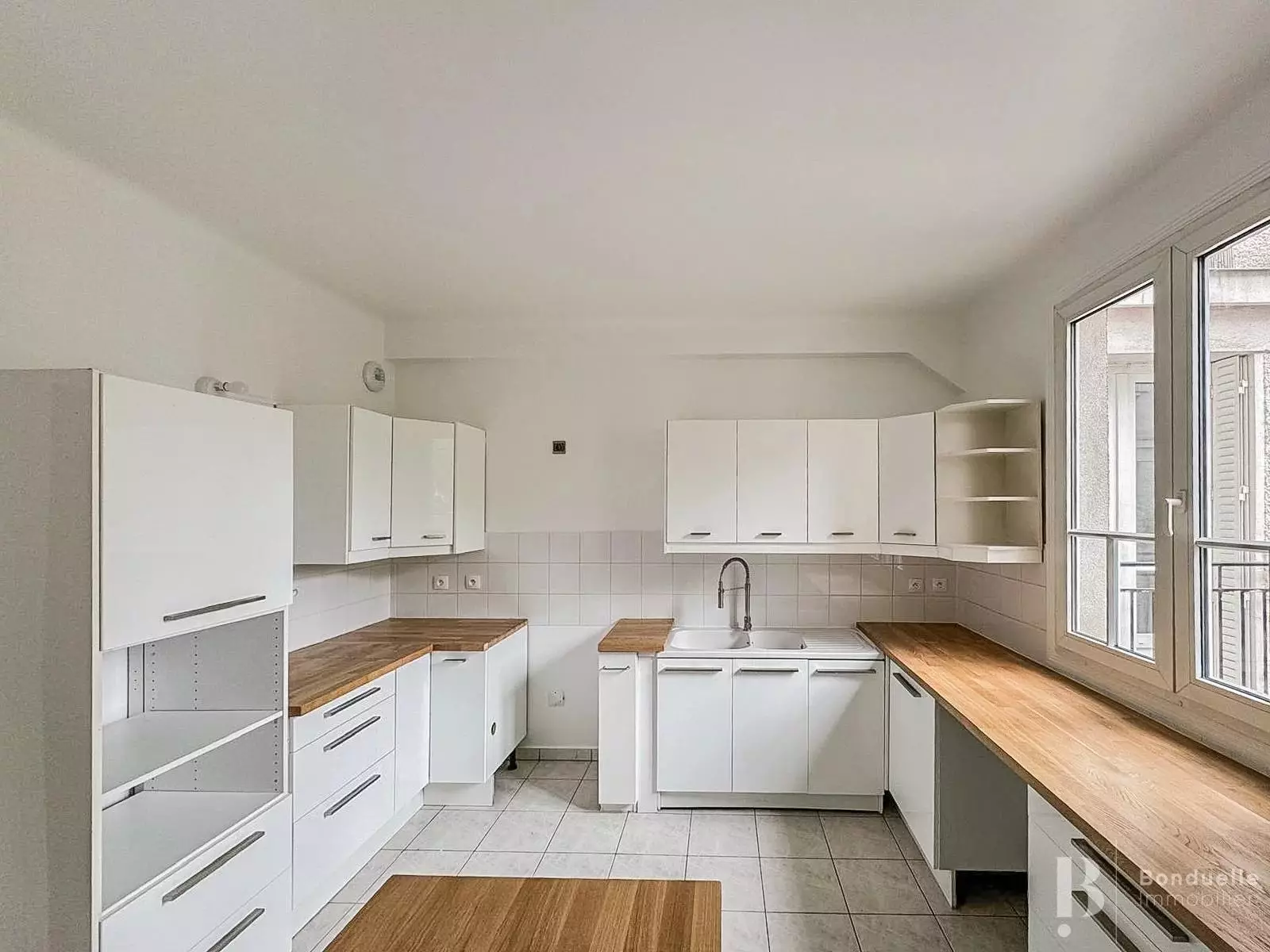 Appartement Place du Costa Rica à Paris