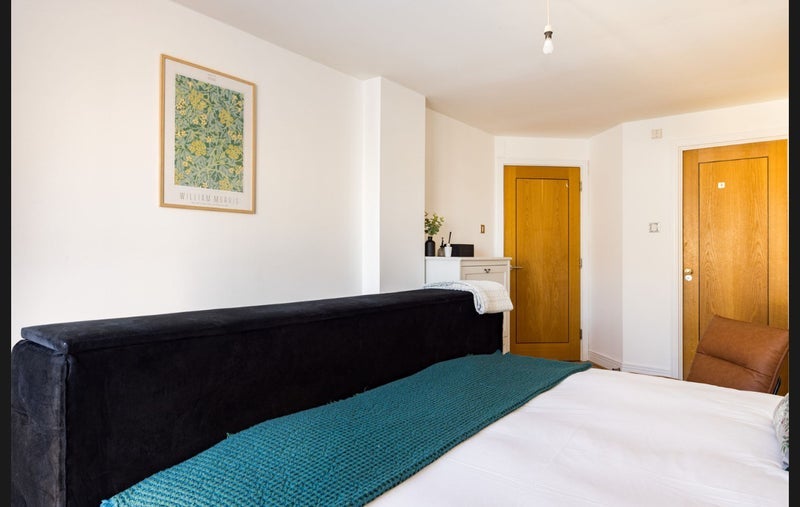 Room Prime Meridian Walk in Greater London