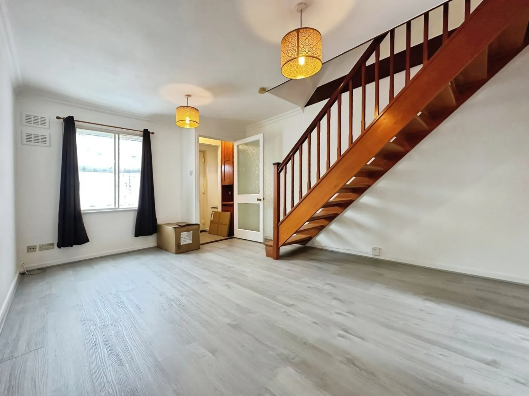House Frogmore Close in Slough