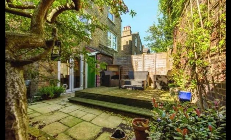 House Leander Road in Greater London