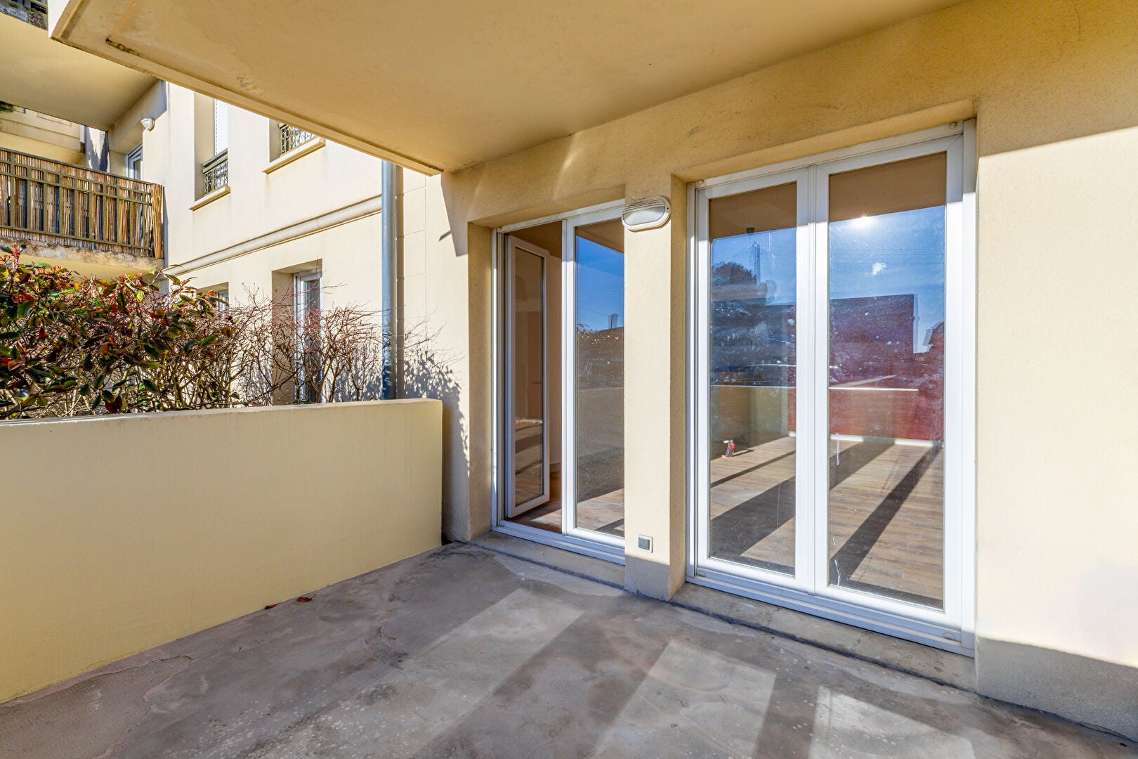 Flat Rue Pierre Salin in Bègles
