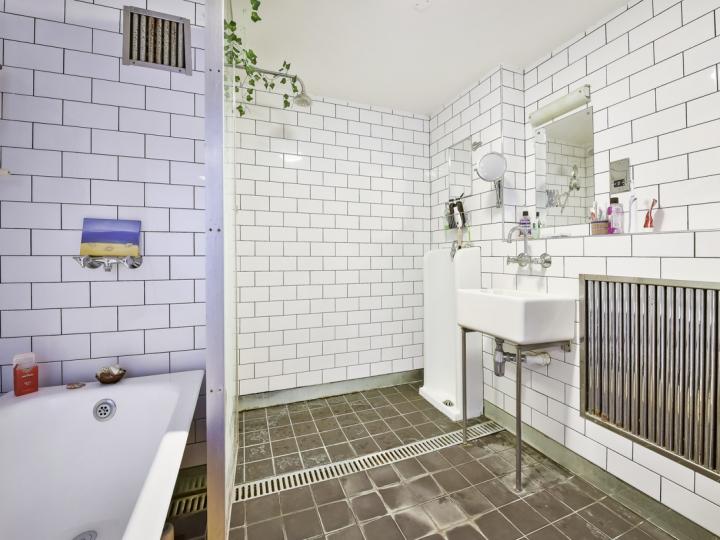 Flat Kingsland Road in Greater London