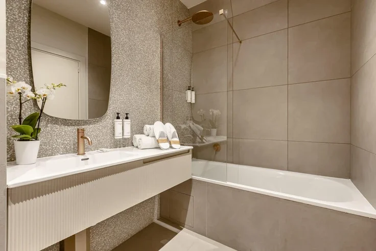 Flat Rue Saint-Ferdinand in Paris