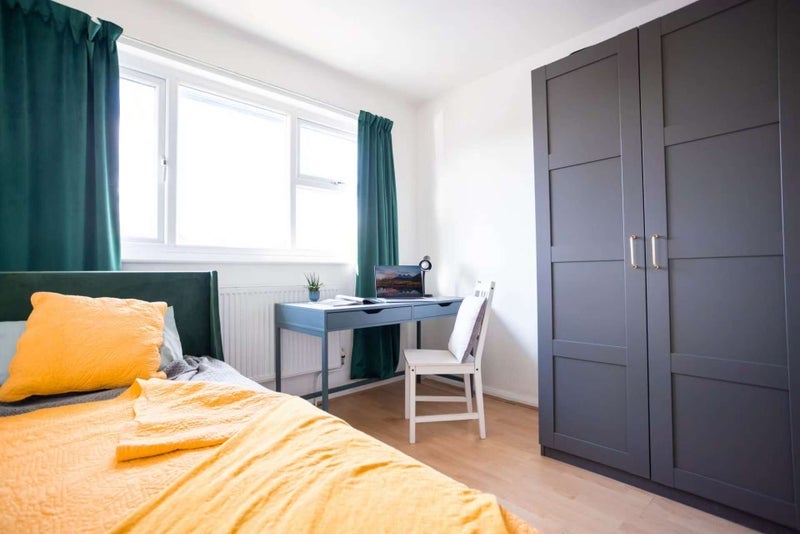 Room Cotter Street in Manchester