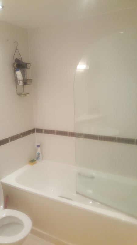 Room Peckham Grove in Greater London