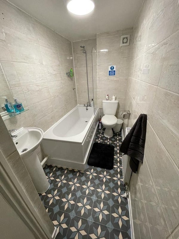 Room Parsifal Road in Greater London