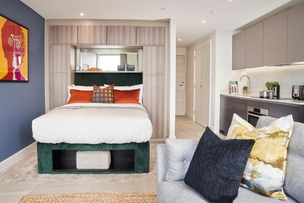 Flat William Jessop Way in Liverpool