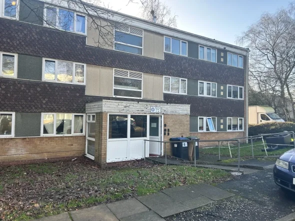 Flat Daventry Grove in Birmingham