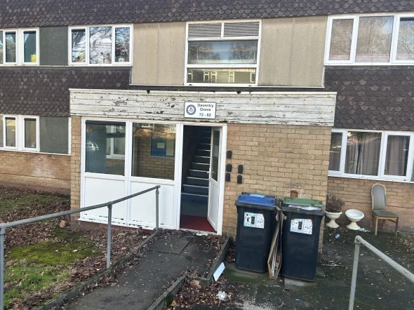 Flat Daventry Grove in Birmingham