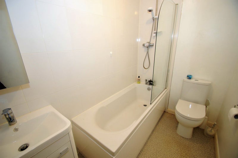 Room Hopehill Road in Glasgow