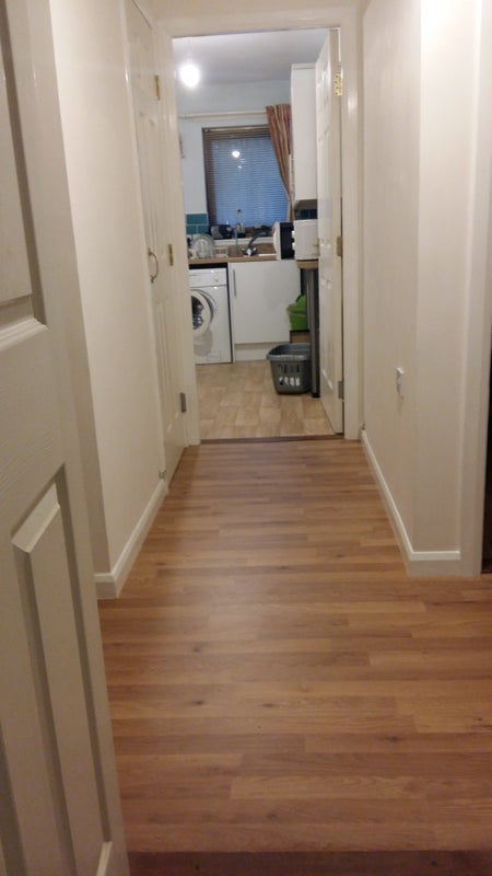 Room Hopehill Road in Glasgow