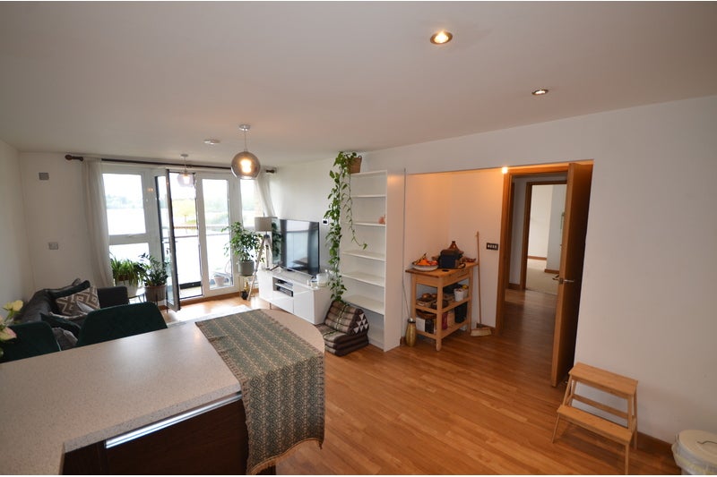 Flat Felsted in Milton Keynes