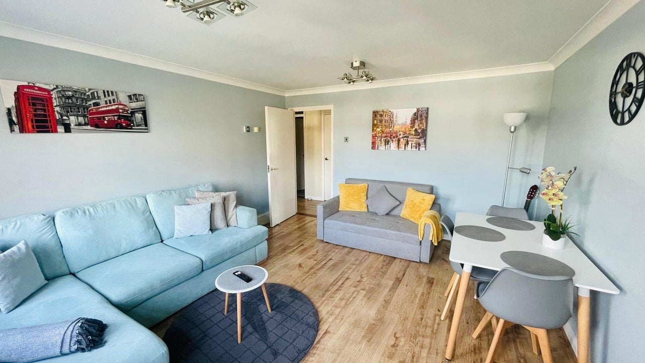 Flat William Close in London