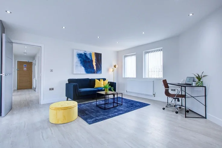 Flat Warwick Place in Greater London