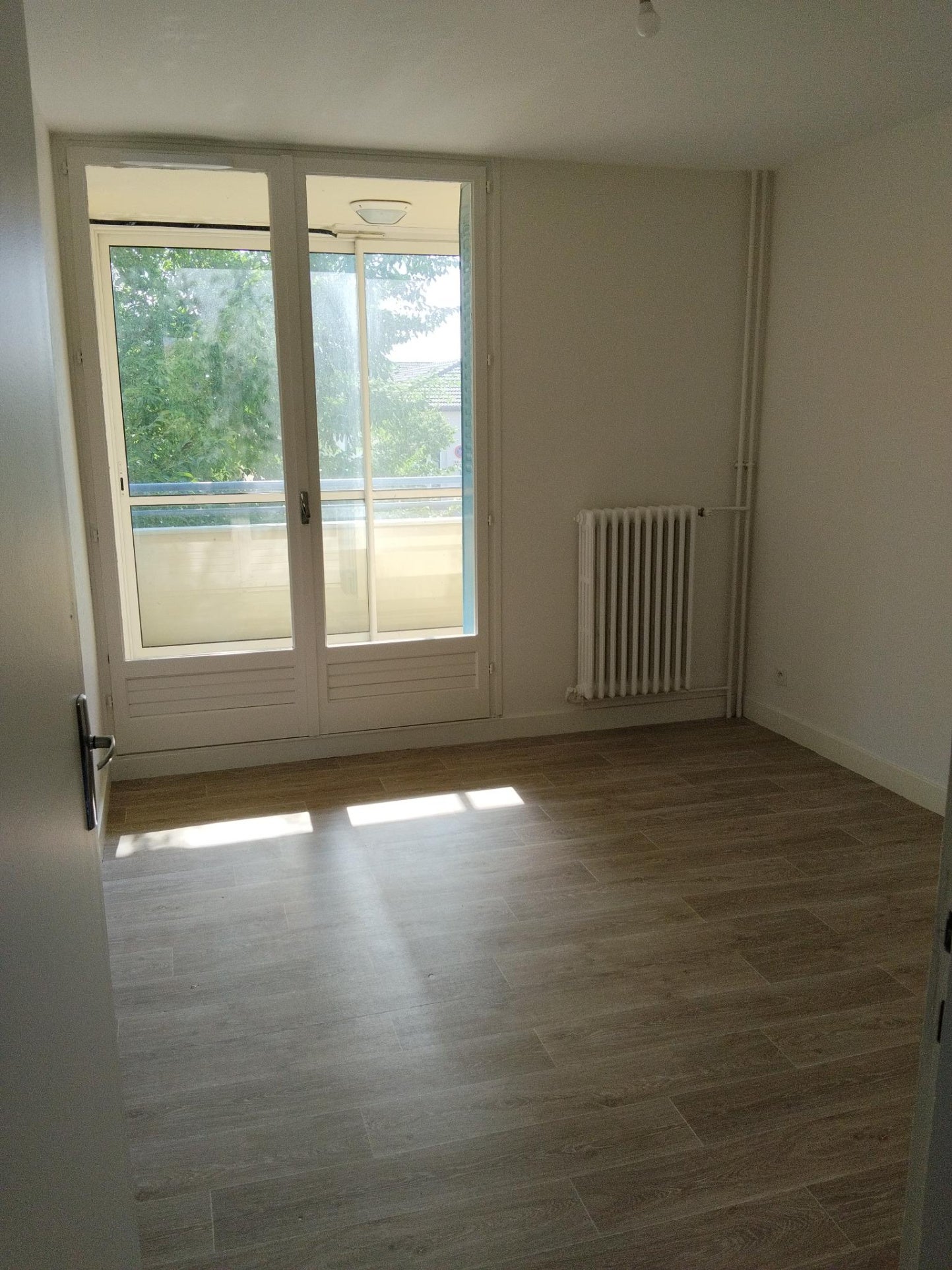 Flat Rue du Revermont in Saint-Étienne-du-Bois