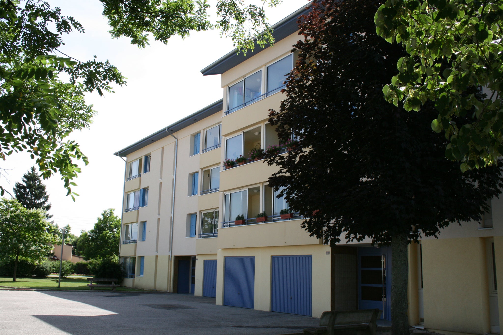 Flat Rue du Revermont in Saint-Étienne-du-Bois