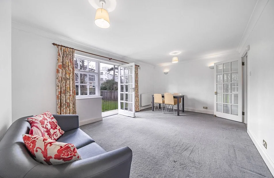 Flat Augustus Road in Greater London