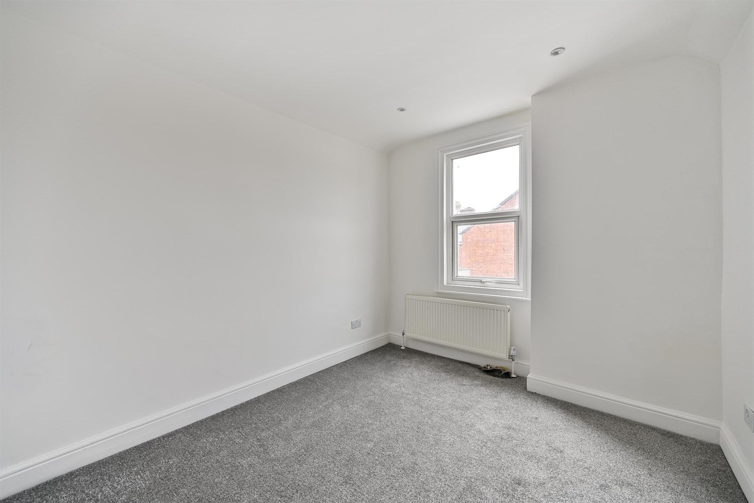 Flat Kensington Road in Reading