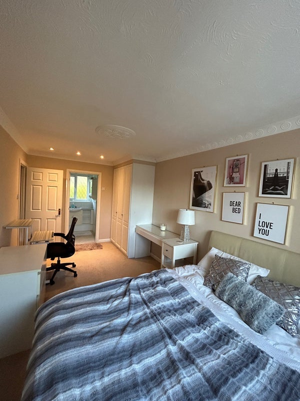 Room Simmonds View in Bristol