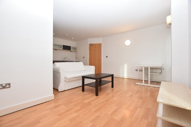 Flat Fitzwilliam Street in Sheffield