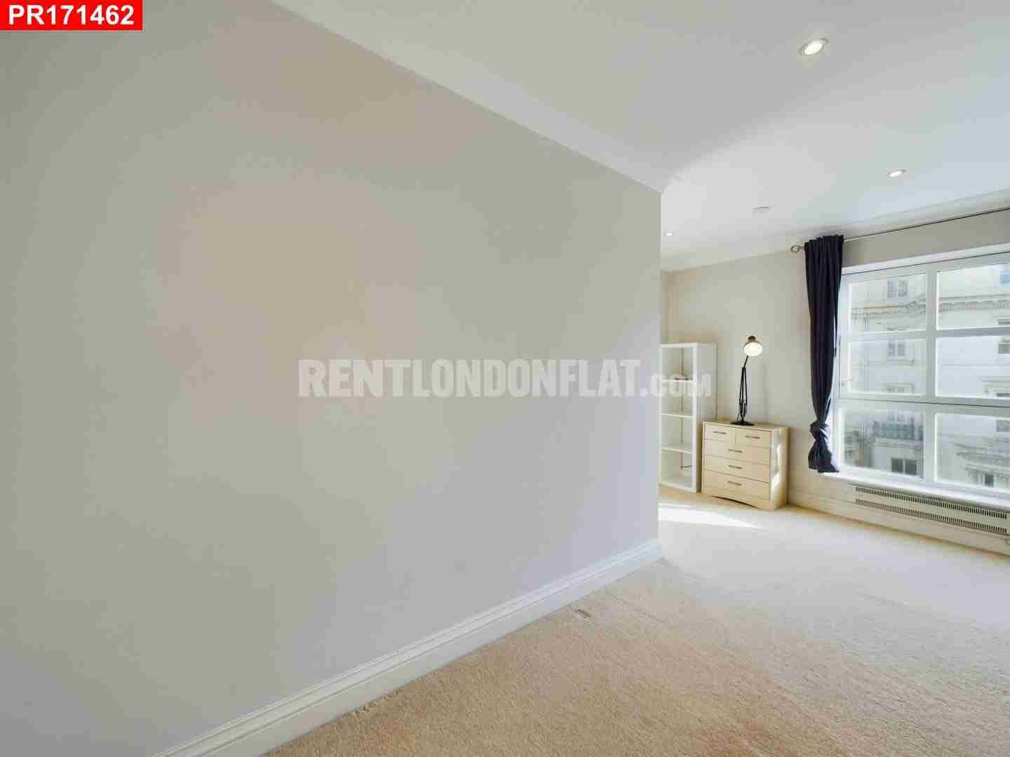 Flat Gloucester Terrace in City of Westminster