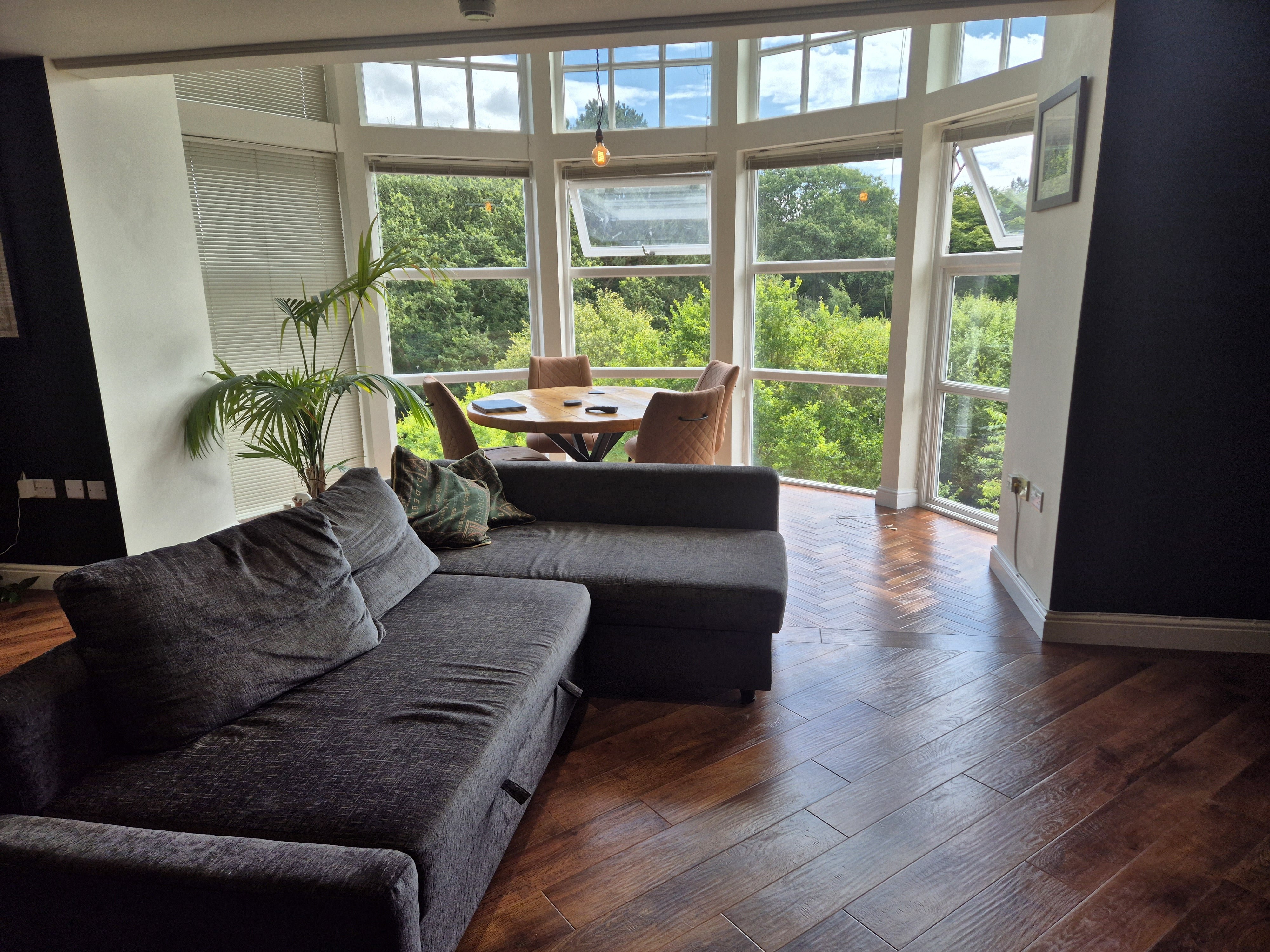 Flat Kingsley Road in Frodsham
