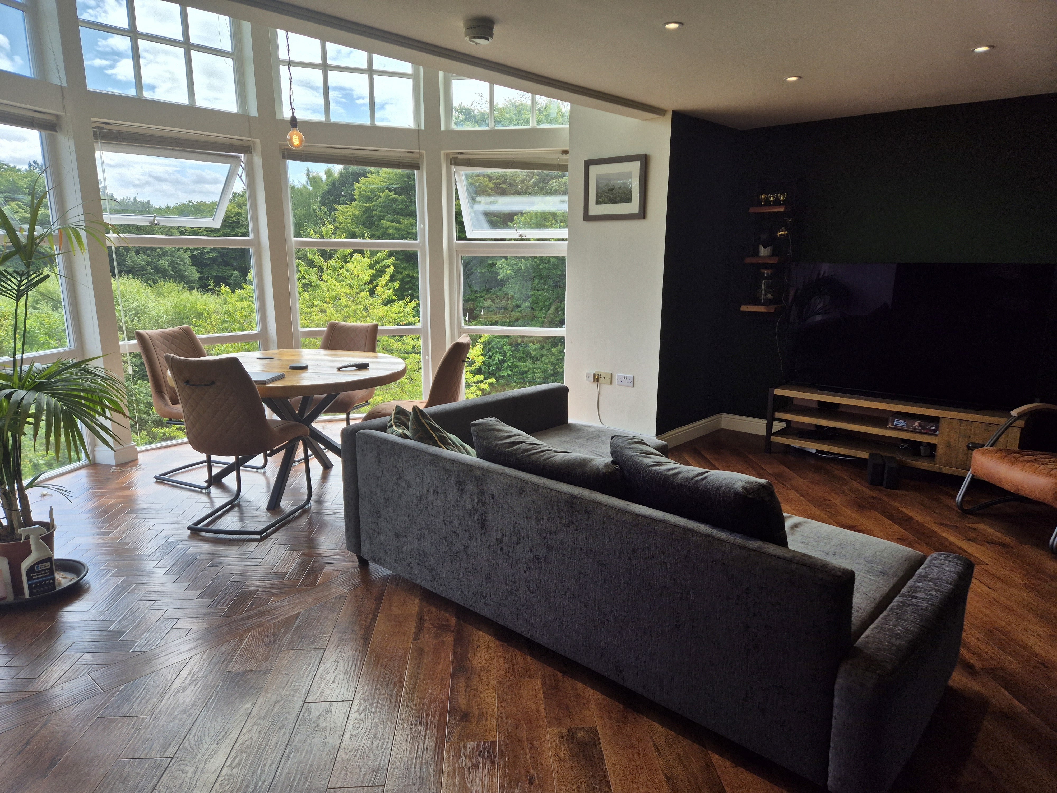Flat Kingsley Road in Frodsham