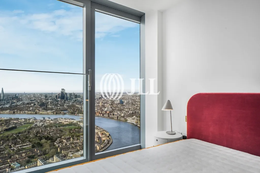 Flat Kildare Walk in Greater London