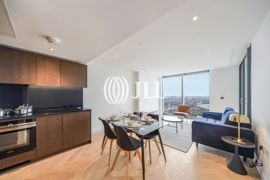 Flat Kildare Walk in Greater London