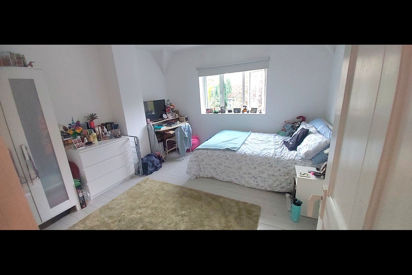 House Somers Close in Winchester