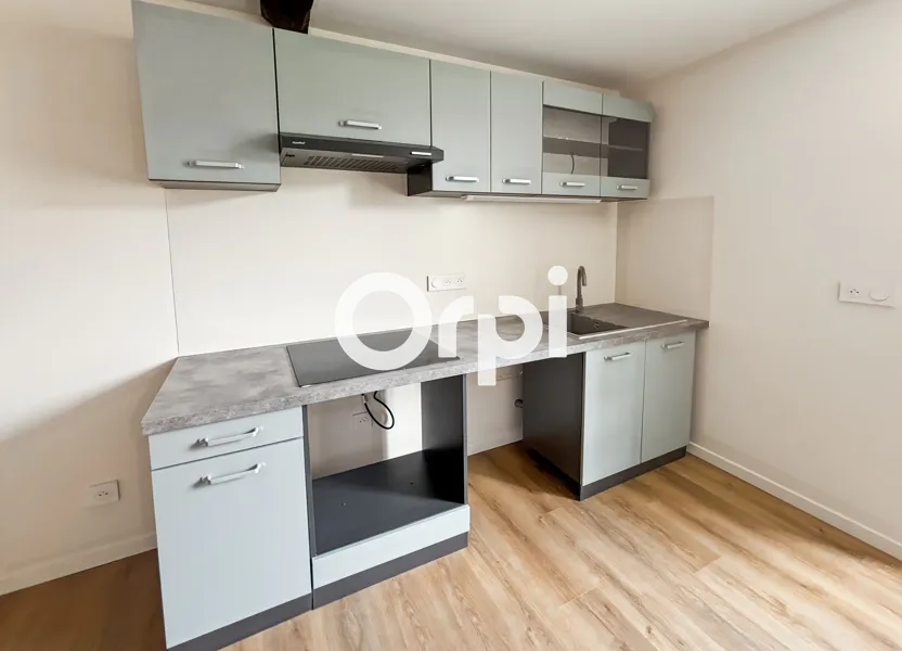 Flat Montée Saint-Antoine in Saint-Symphorien-sur-Coise