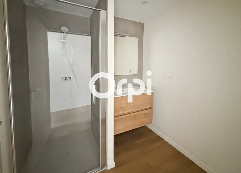 Flat Montée Saint-Antoine in Saint-Symphorien-sur-Coise