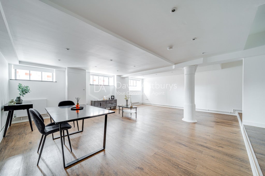 Flat Dalston Lane in Greater London
