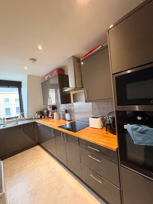 Room Henderson Place in City of Edinburgh