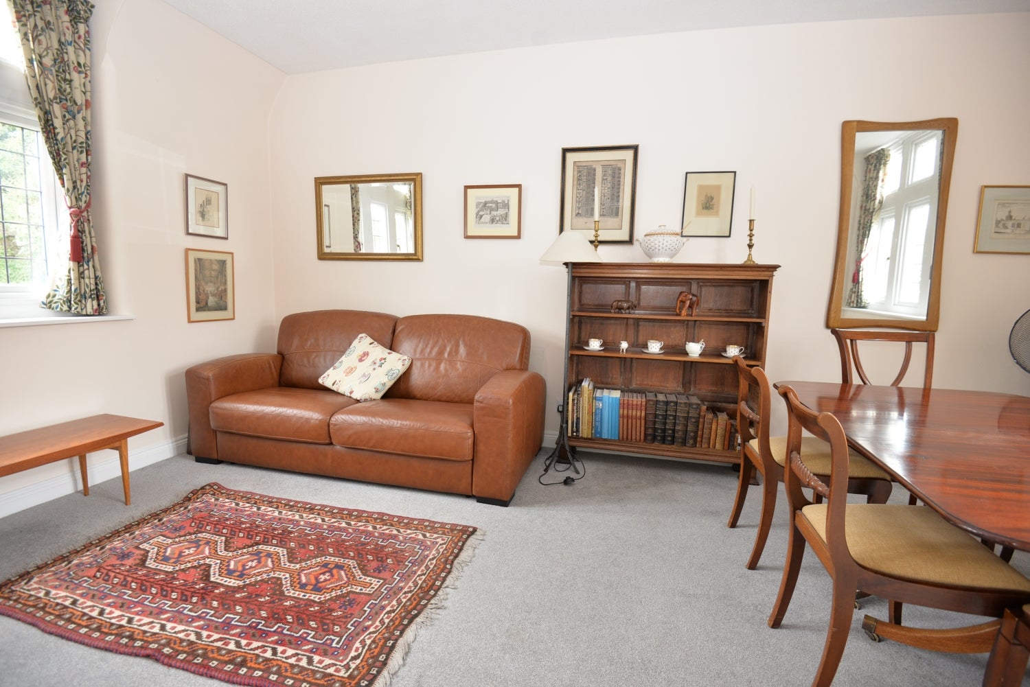 Flat Blewitt Court in Littlemore