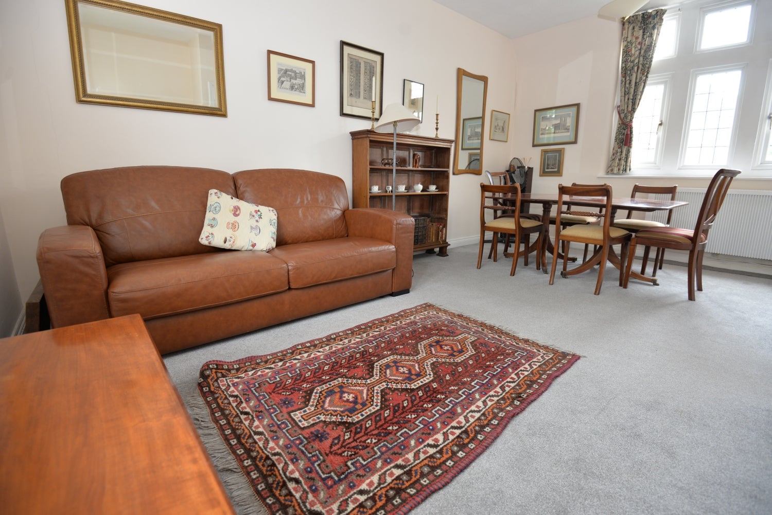 Flat Blewitt Court in Littlemore